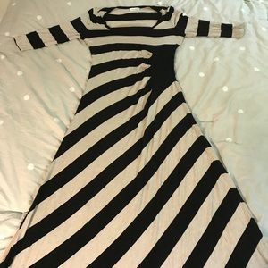 Calvin Klein 3/4 sleeve stripe maxi dress EUC